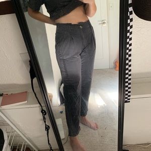 American eagle pleated trouser